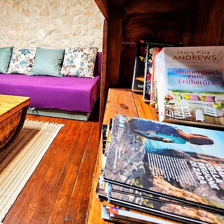 Dalmatia Rustica Comfortable One Bedroom+Fireplace 자다르 객실 사진