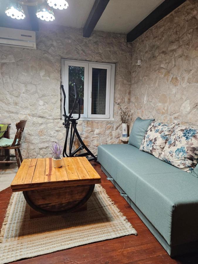 Dalmatia Rustica Comfortable One Bedroom+Fireplace 자다르 외부 사진